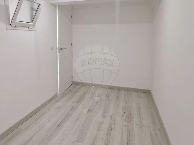 Loja para Venda em Corroios Foto 11