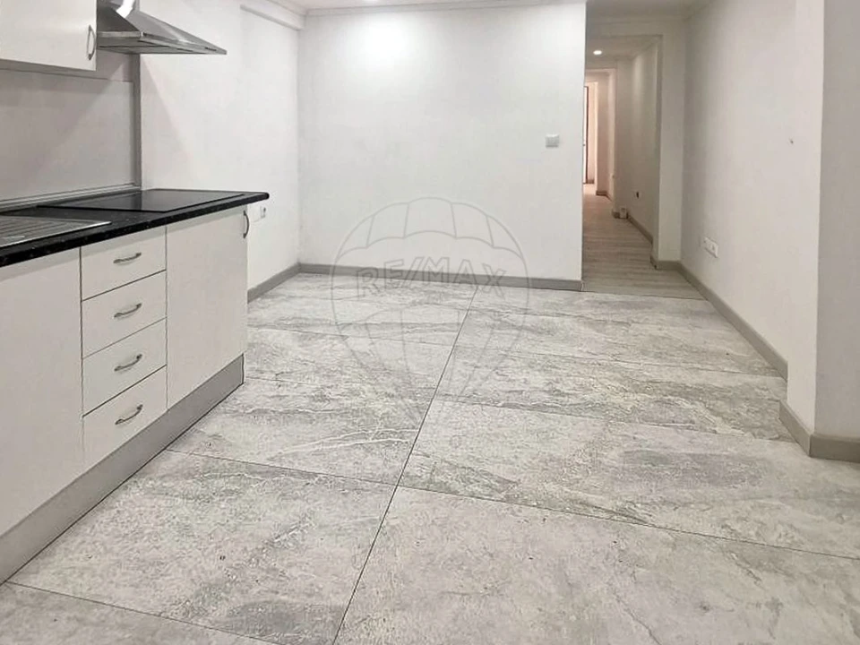 Loja para Venda em Corroios Foto 4