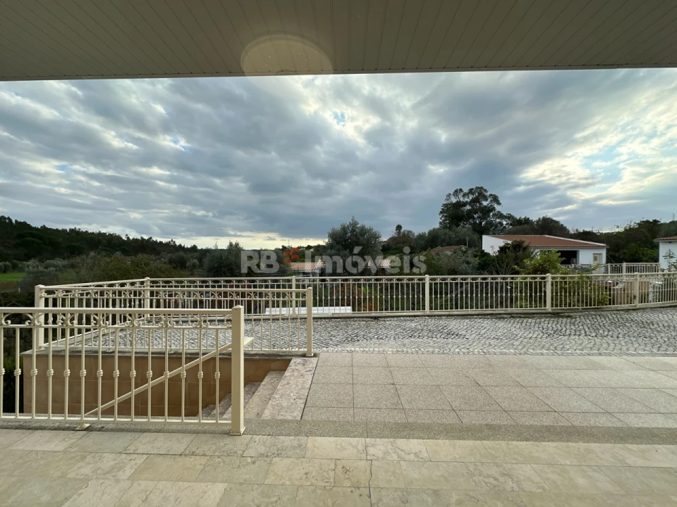 Moradia T3 para Venda em Abrantes (São Vicente e São João) e Alferrarede Foto 51