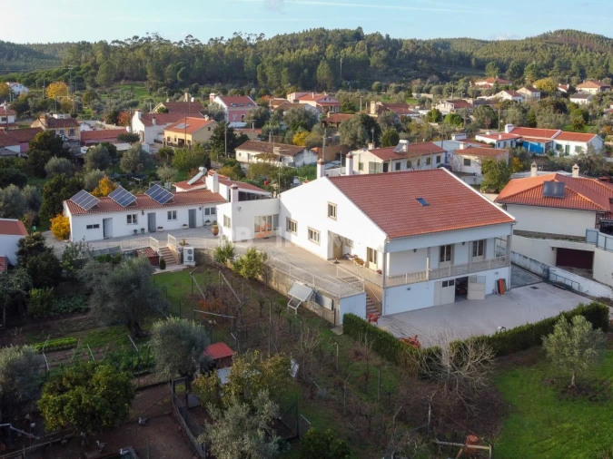 Moradia T3 para Venda em Abrantes (São Vicente e São João) e Alferrarede Foto 1