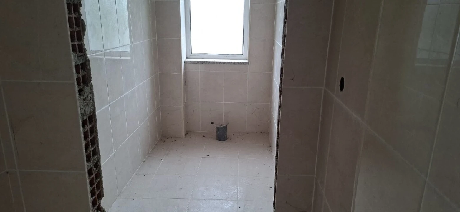 Loja para Arrendamento em Moimenta Foto 11