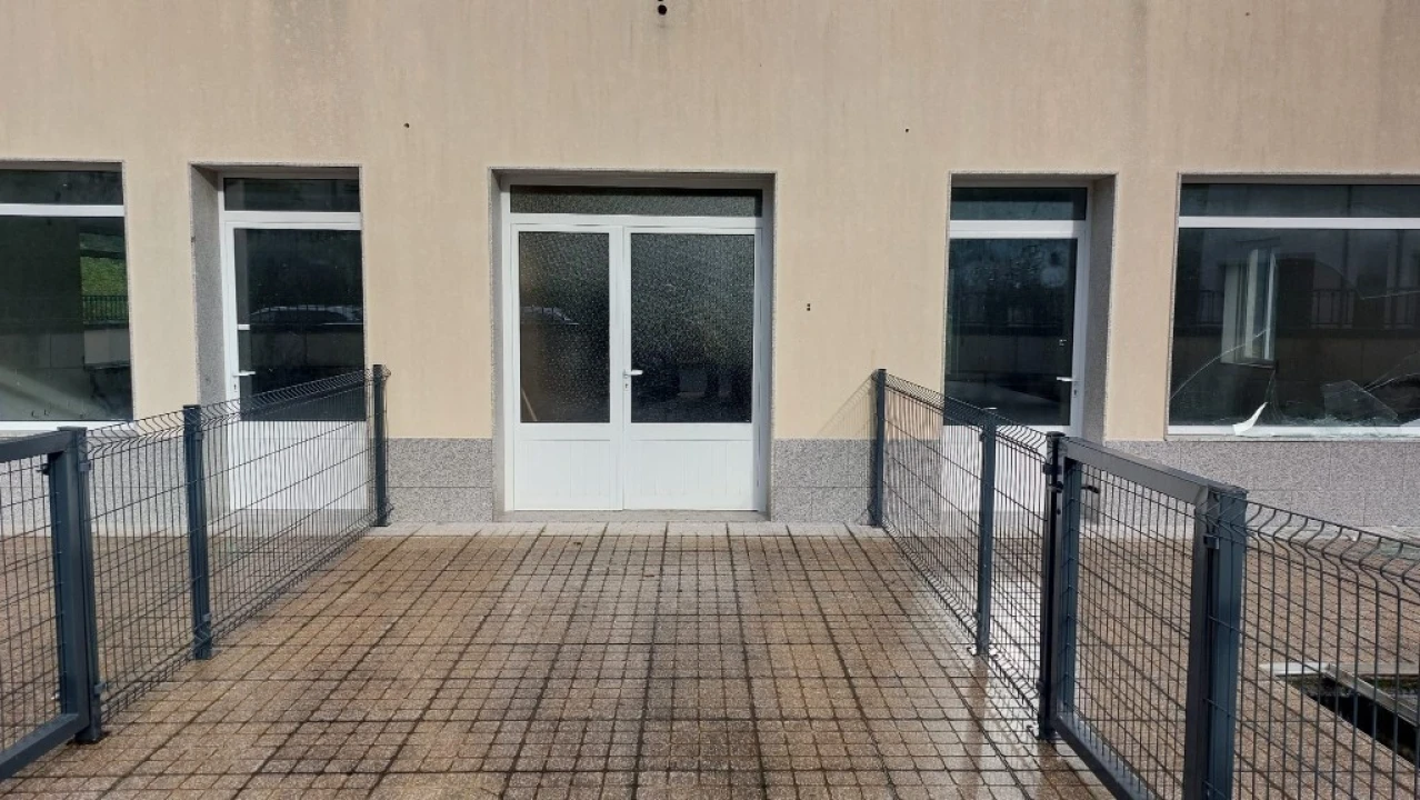 Loja para Arrendamento em Moimenta Foto 4