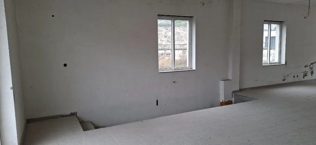 Loja para Arrendamento em Moimenta Foto 9