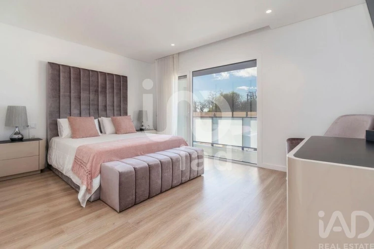 Moradia T4 para Venda em Conceição e Estoi Foto 17