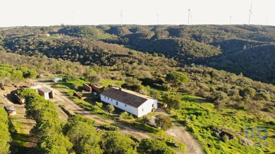 Moradia T3 para Venda em Bensafrim e Barão de São João Foto 7
