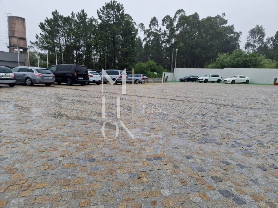 Armazém para Venda em Mozelos Foto 3