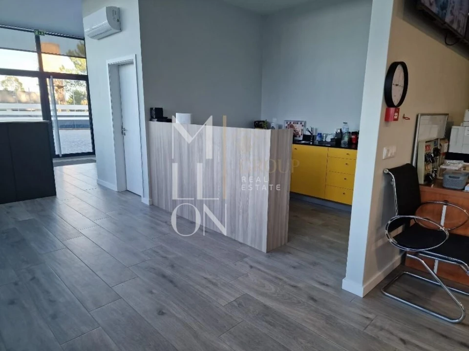 Armazém para Venda em Mozelos Foto 5