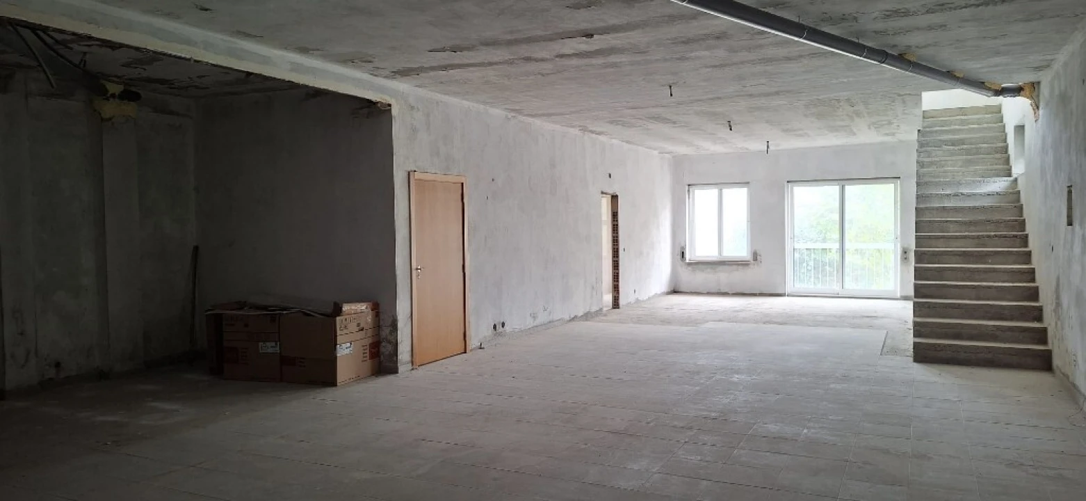 Loja para Arrendamento em Moimenta Foto 7