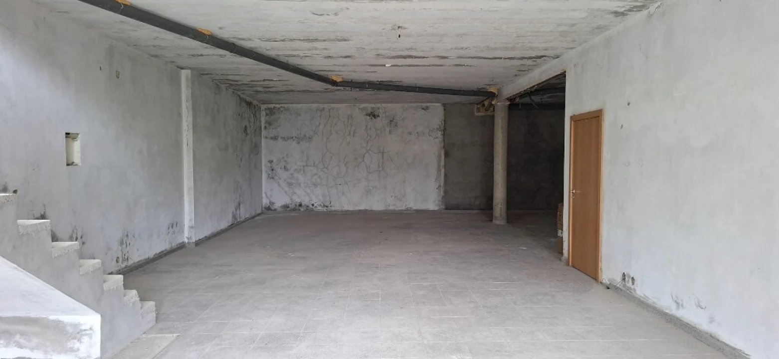 Loja para Arrendamento em Moimenta Foto 16