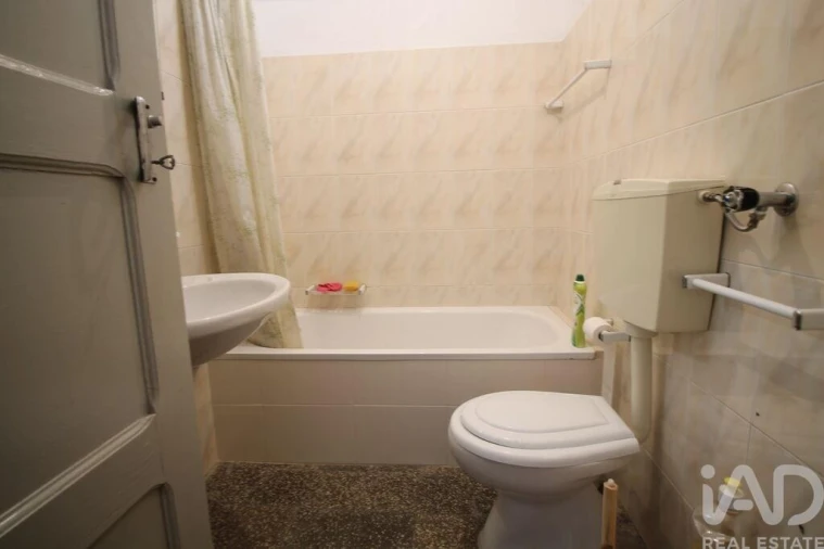 Apartamento T1 para Venda em Borba (São Bartolomeu) Foto 17