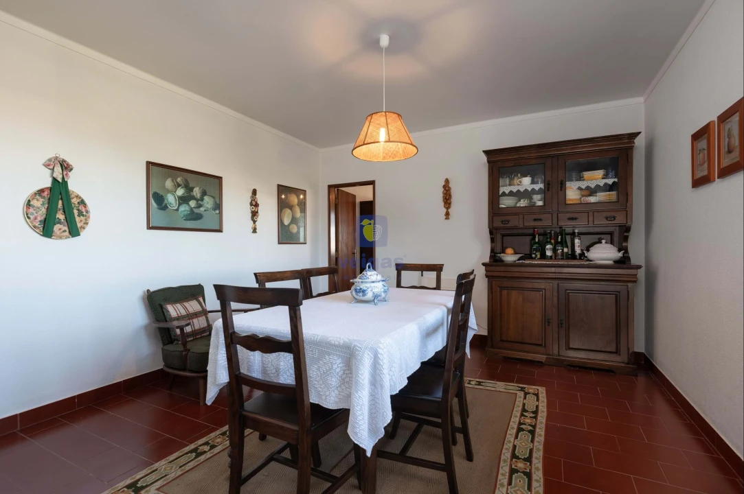 Moradia T5 para Venda em Atouguia da Baleia Foto 14