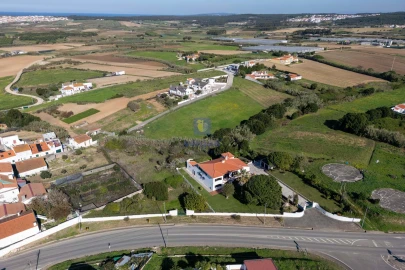 Moradia T5 para Venda em Atouguia da Baleia