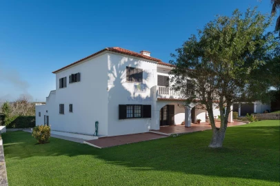 Moradia T5 para Venda em Atouguia da Baleia