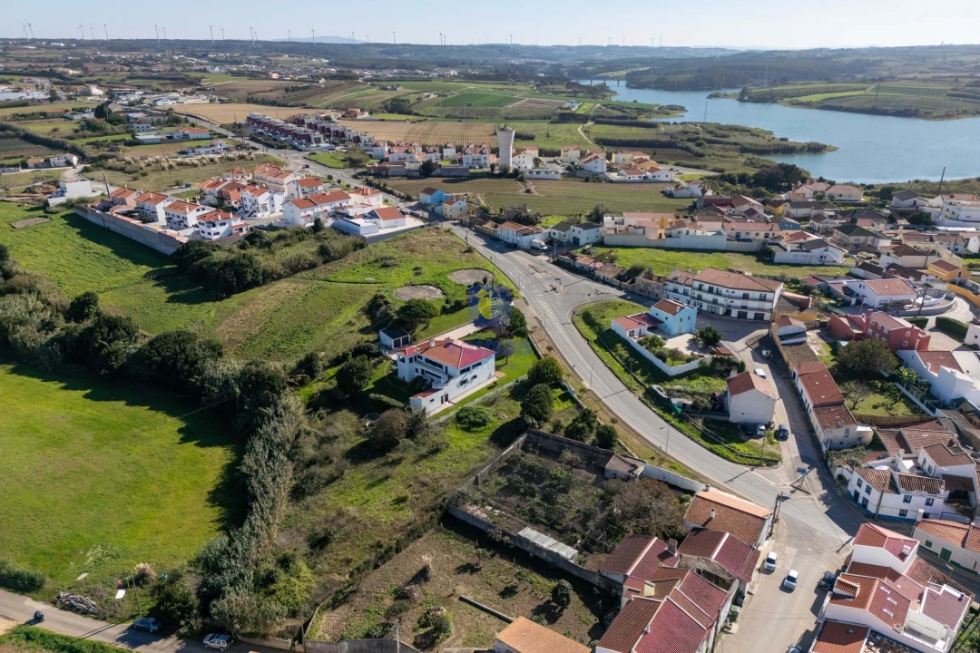Moradia T5 para Venda em Atouguia da Baleia Foto 41