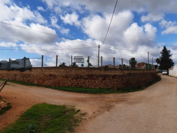 Terreno para Venda em Silves