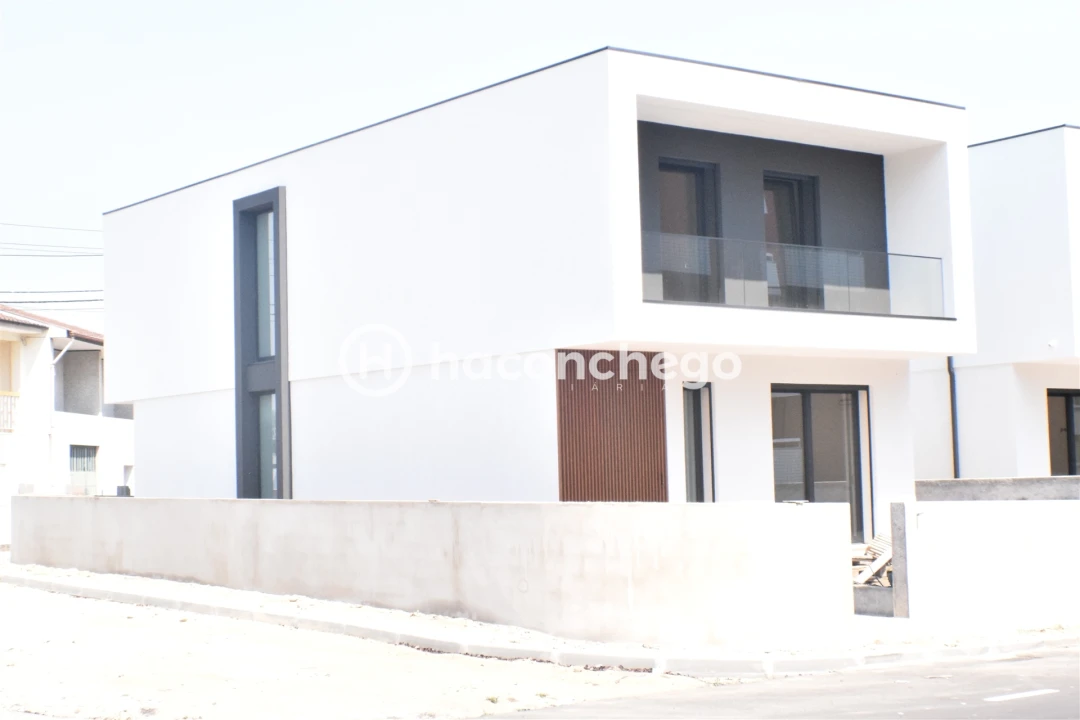 Moradia T3 para Venda em Barcelos, V.Boa, V.Frescainha Foto 2