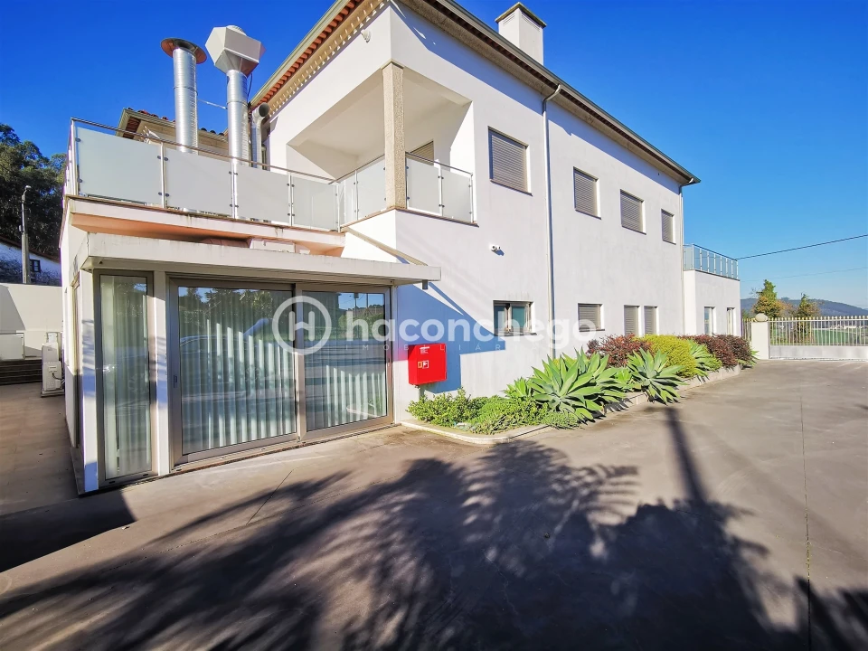 Loja para Arrendamento em Silveiros e Rio Covo (Santa Eulália) Foto 4