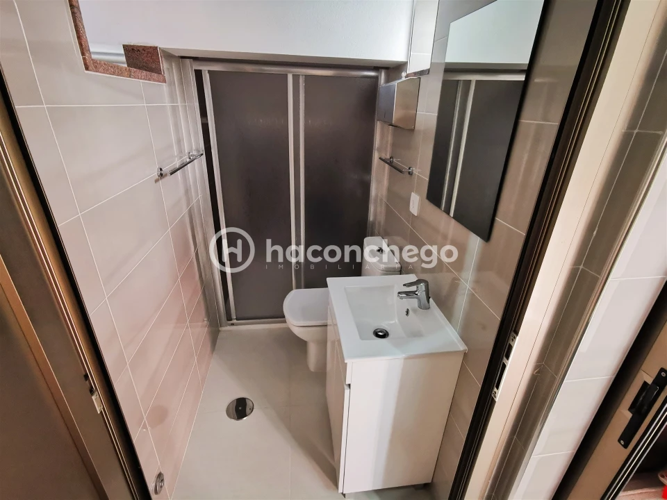 Loja para Arrendamento em Silveiros e Rio Covo (Santa Eulália) Foto 31