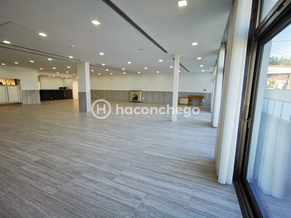 Loja para Arrendamento em Silveiros e Rio Covo (Santa Eulália) Foto 14