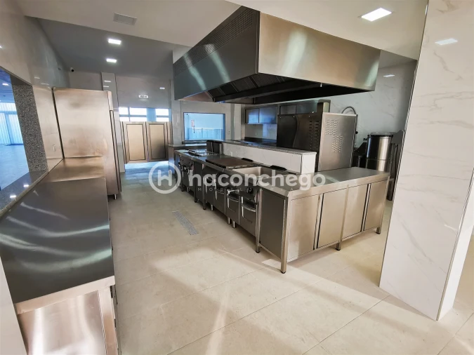 Loja para Arrendamento em Silveiros e Rio Covo (Santa Eulália) Foto 19