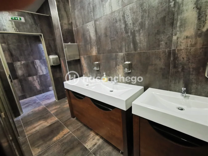 Loja para Arrendamento em Silveiros e Rio Covo (Santa Eulália) Foto 35