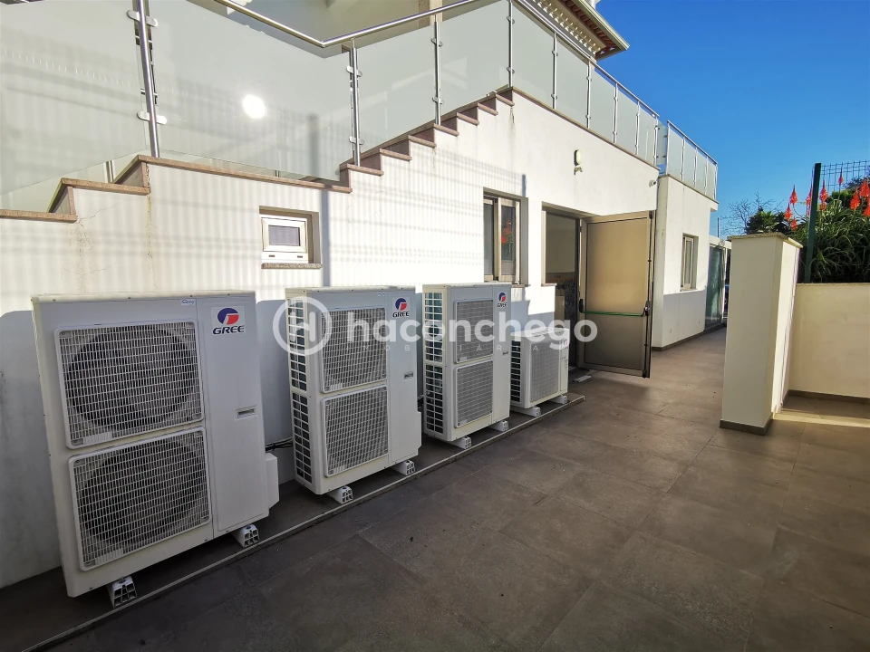 Loja para Arrendamento em Silveiros e Rio Covo (Santa Eulália) Foto 43