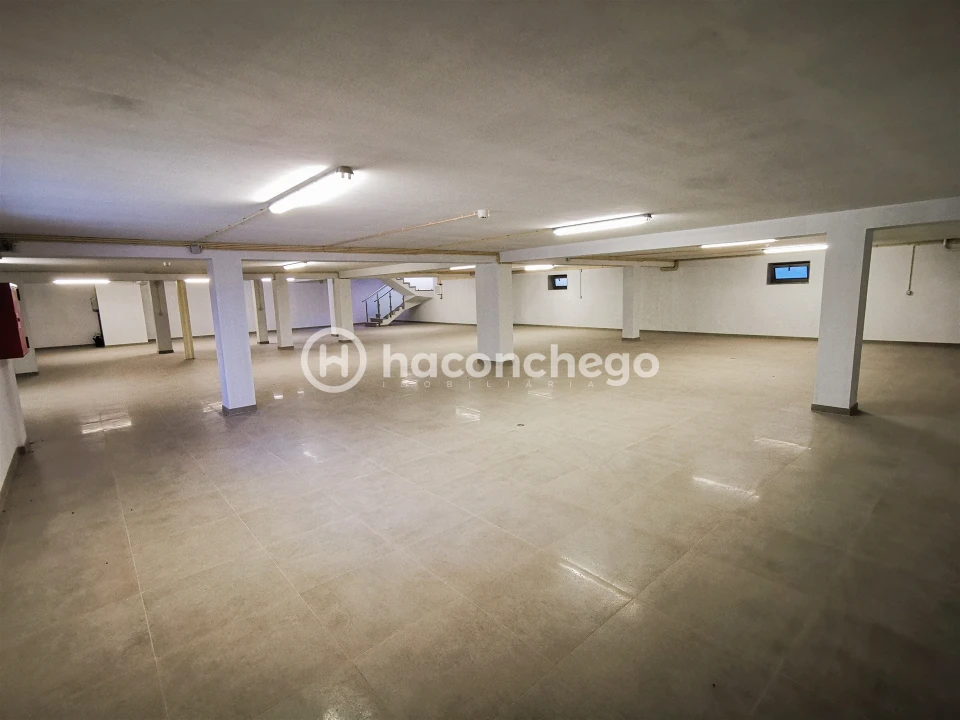 Loja para Arrendamento em Silveiros e Rio Covo (Santa Eulália) Foto 41