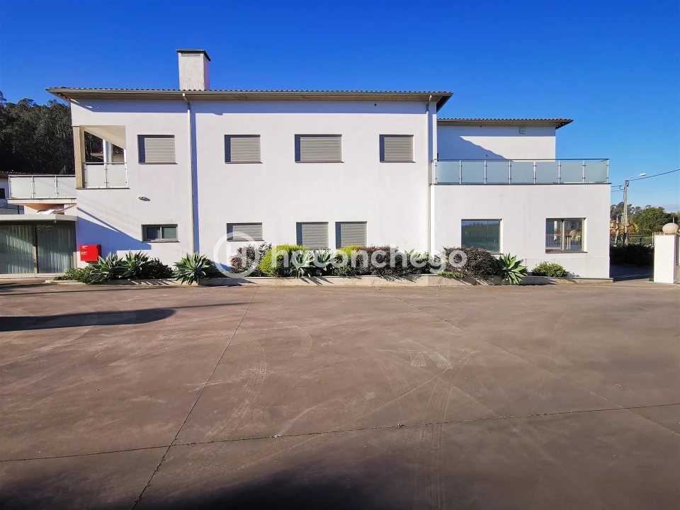 Loja para Arrendamento em Silveiros e Rio Covo (Santa Eulália) Foto 3