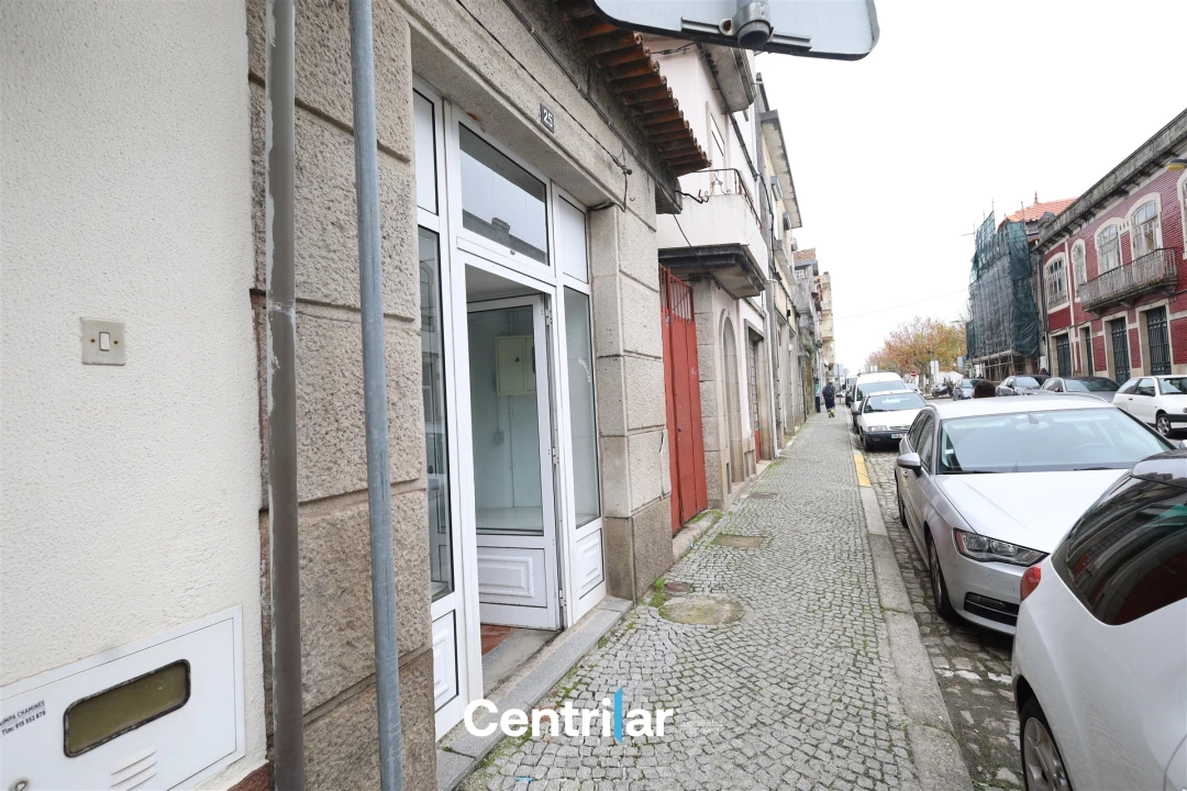 Loja para Arrendamento em Mangualde, Mesquitela e Cunha Alta Foto 3