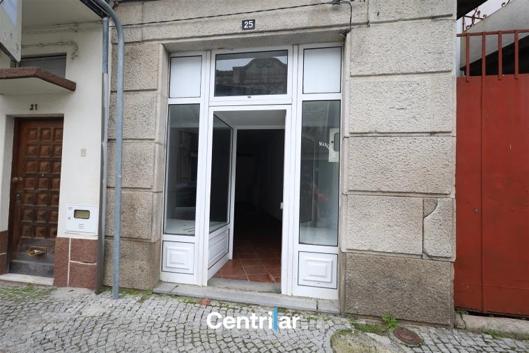 Loja para Arrendamento em Mangualde, Mesquitela e Cunha Alta Foto 1
