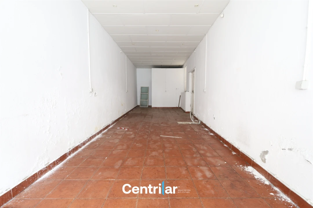 Loja para Arrendamento em Mangualde, Mesquitela e Cunha Alta Foto 4