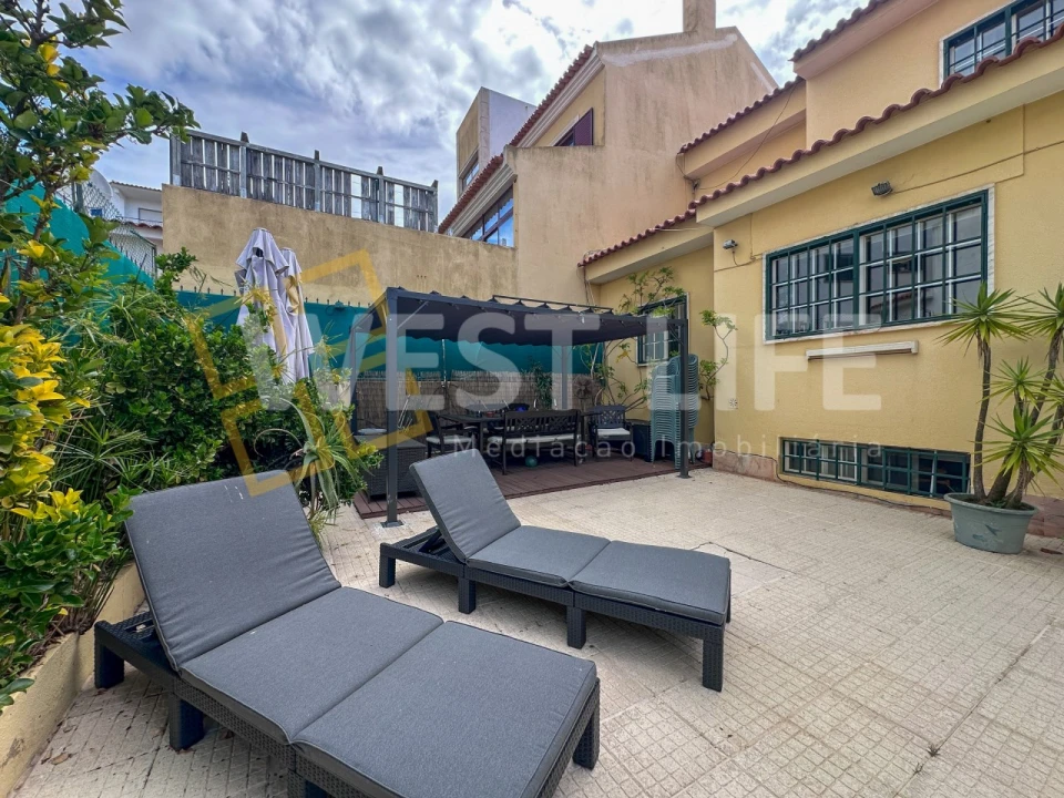 Moradia T6 para Venda em Carcavelos e Parede Foto 1