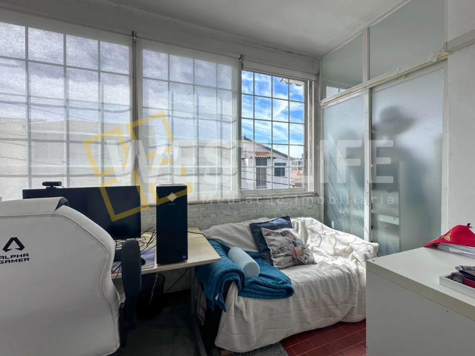 Moradia T6 para Venda em Carcavelos e Parede Foto 16