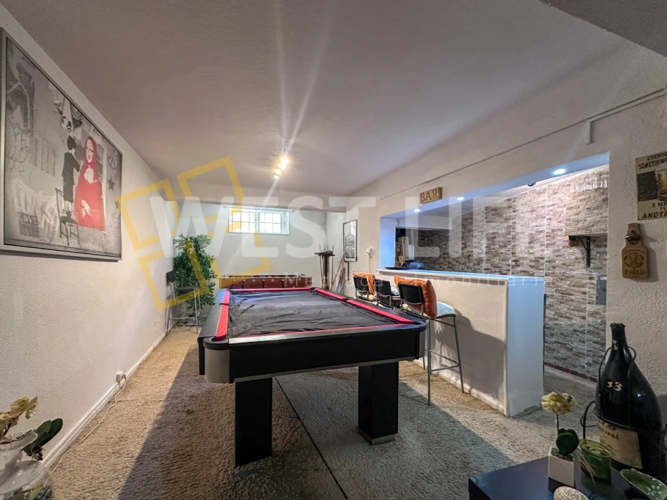 Moradia T6 para Venda em Carcavelos e Parede Foto 29