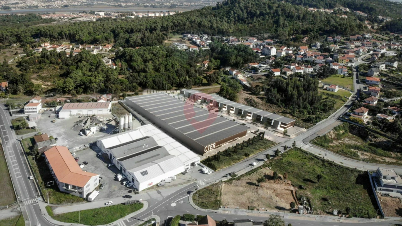 Armazém para Venda em Vila Nova de Anha Foto 6