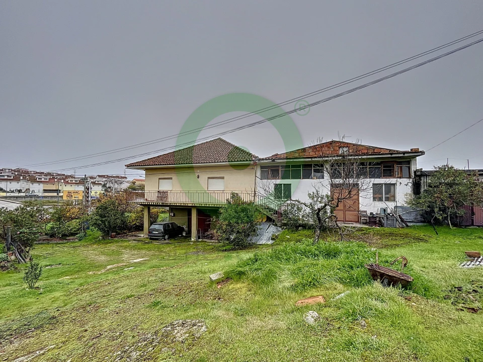 Moradia T4 para Venda em Valpaços e Sanfins Foto 3