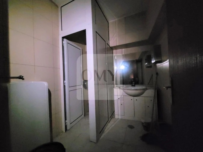 Loja para Arrendamento em Nossa Senhora da Conceição, São Pedro e São Dinis Foto 6