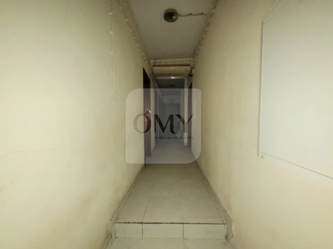 Loja para Arrendamento em Nossa Senhora da Conceição, São Pedro e São Dinis Foto 7