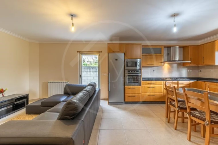 Moradia T5 para Venda em Telões Foto 6