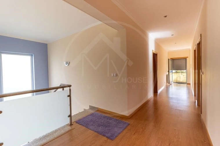 Moradia T5 para Venda em Telões Foto 27