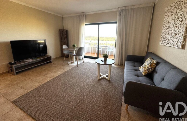 Apartamento para Venda em Estômbar e Parchal Foto 9