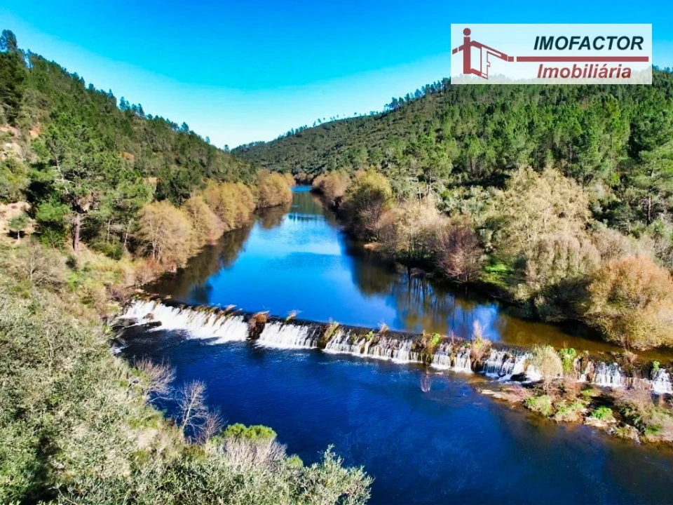 Terreno para Venda em Santo Andre das Tojeiras Foto 1