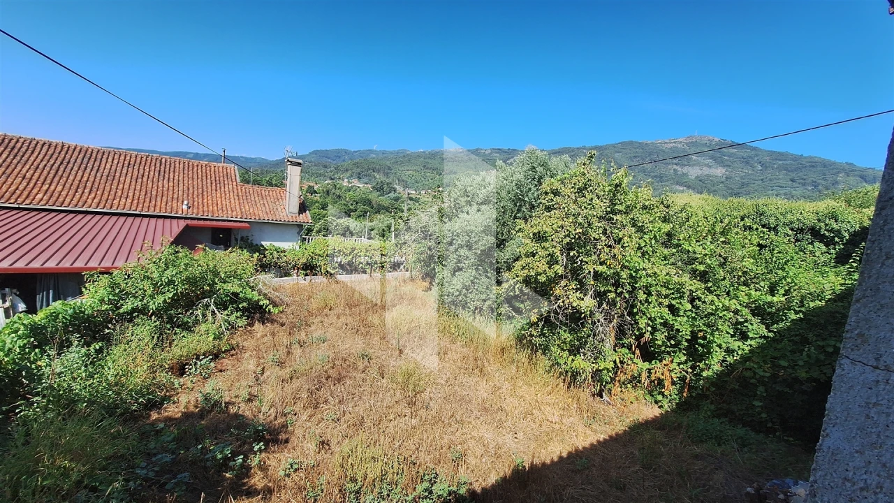 Moradia T2 para Venda em Castelões Foto 17