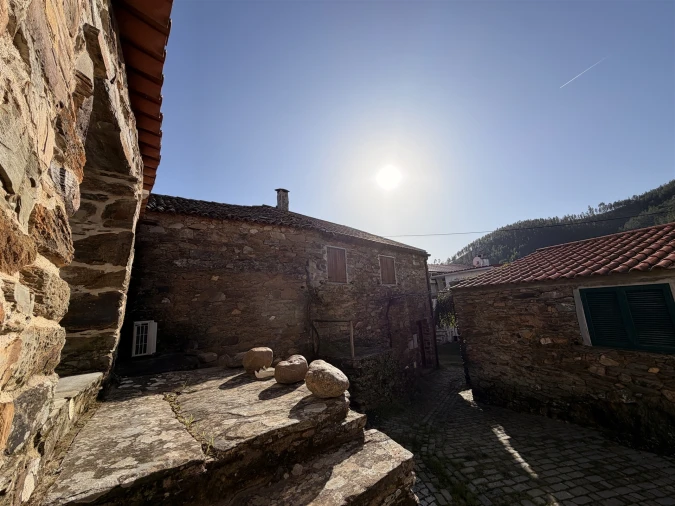 Moradia T1 para Arrendamento em Sarzedas Foto 6