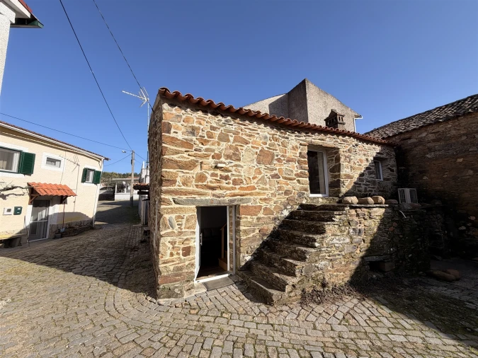 Moradia T1 para Arrendamento em Sarzedas Foto 2