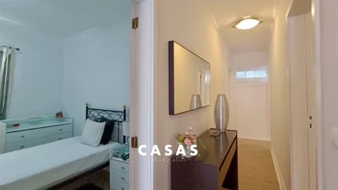 Moradia T6 para Venda em Santa Cruz