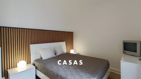 Moradia T6 para Venda em Santa Cruz