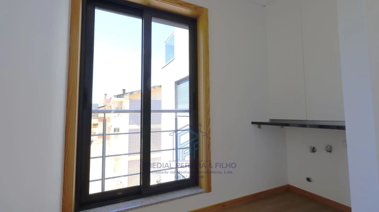 Apartamento T3 para Venda em Rio Tinto Foto 9