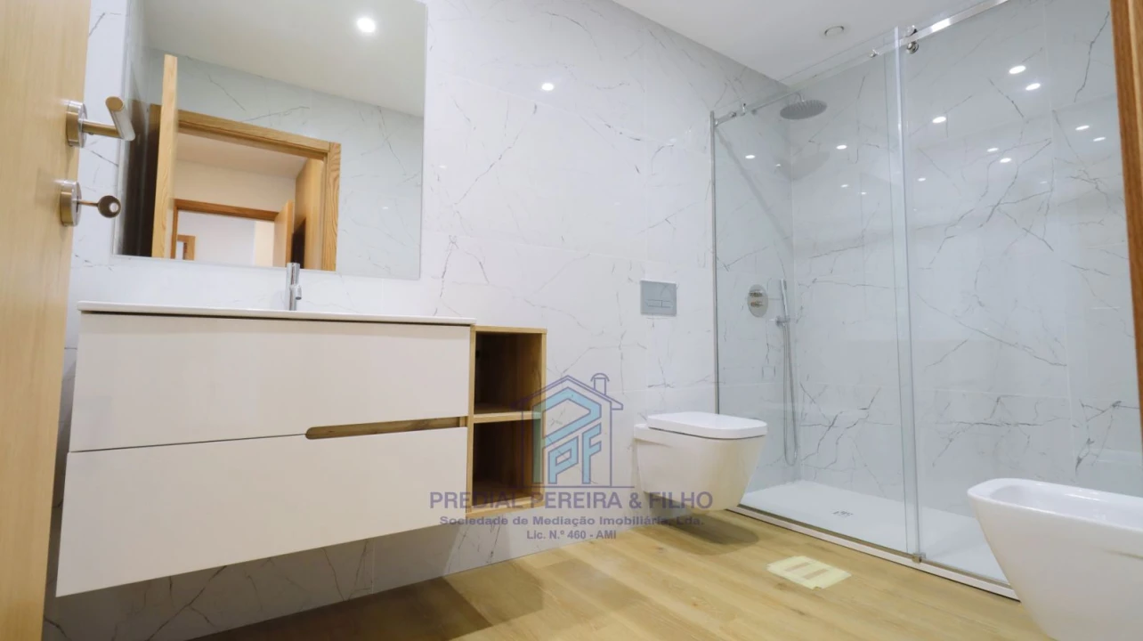 Apartamento T3 para Venda em Rio Tinto Foto 15