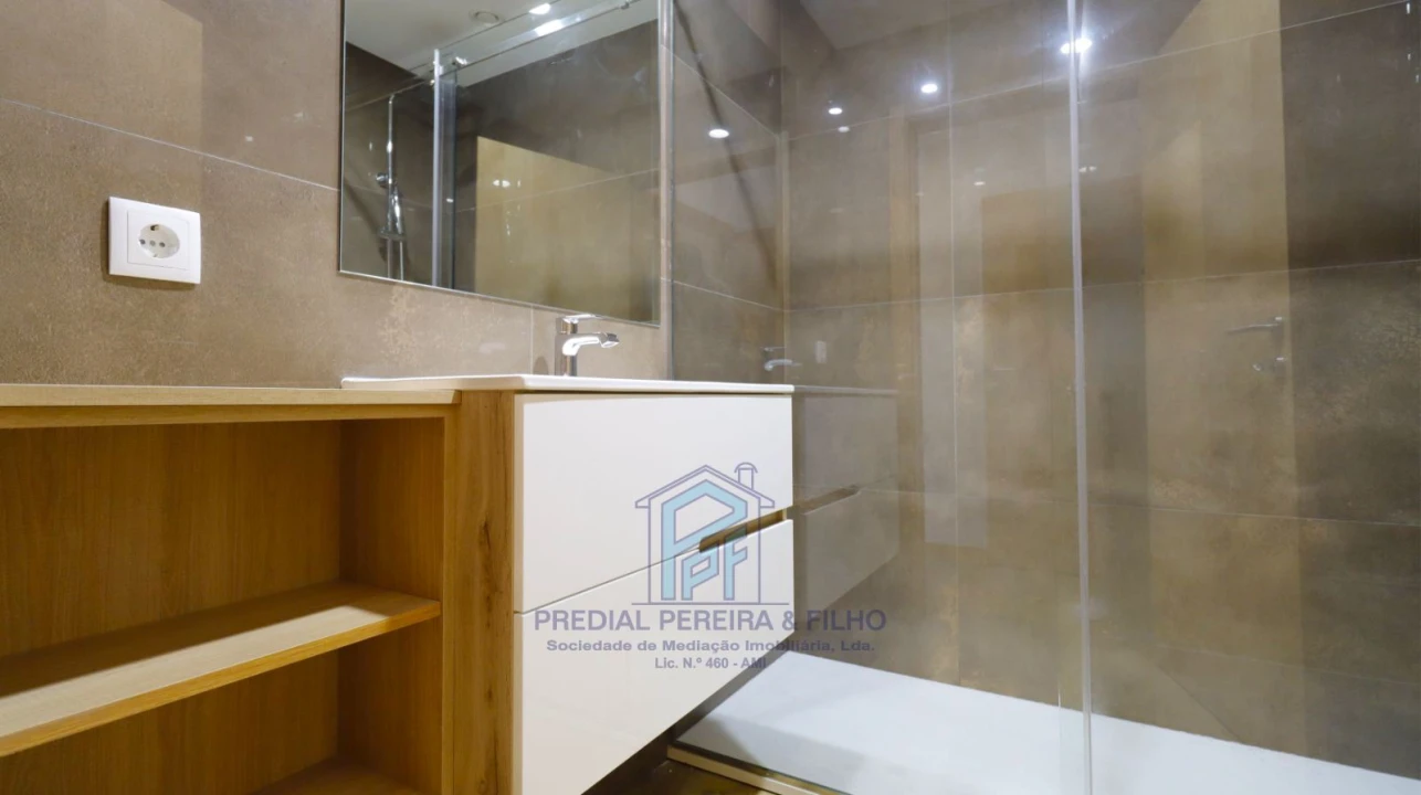 Apartamento T3 para Venda em Rio Tinto Foto 23